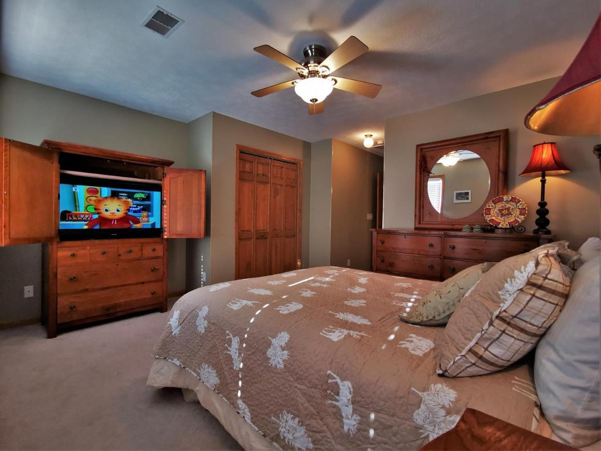 Gorgeous House For Ski Retreat Or Mountain Vacations Snowshoe Exterior foto