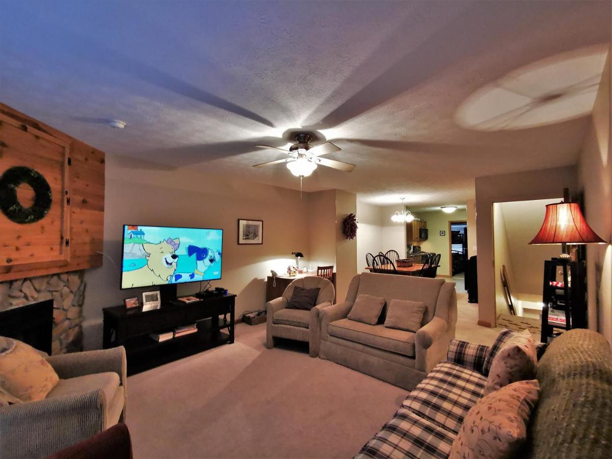 Gorgeous House For Ski Retreat Or Mountain Vacations Snowshoe Exterior foto